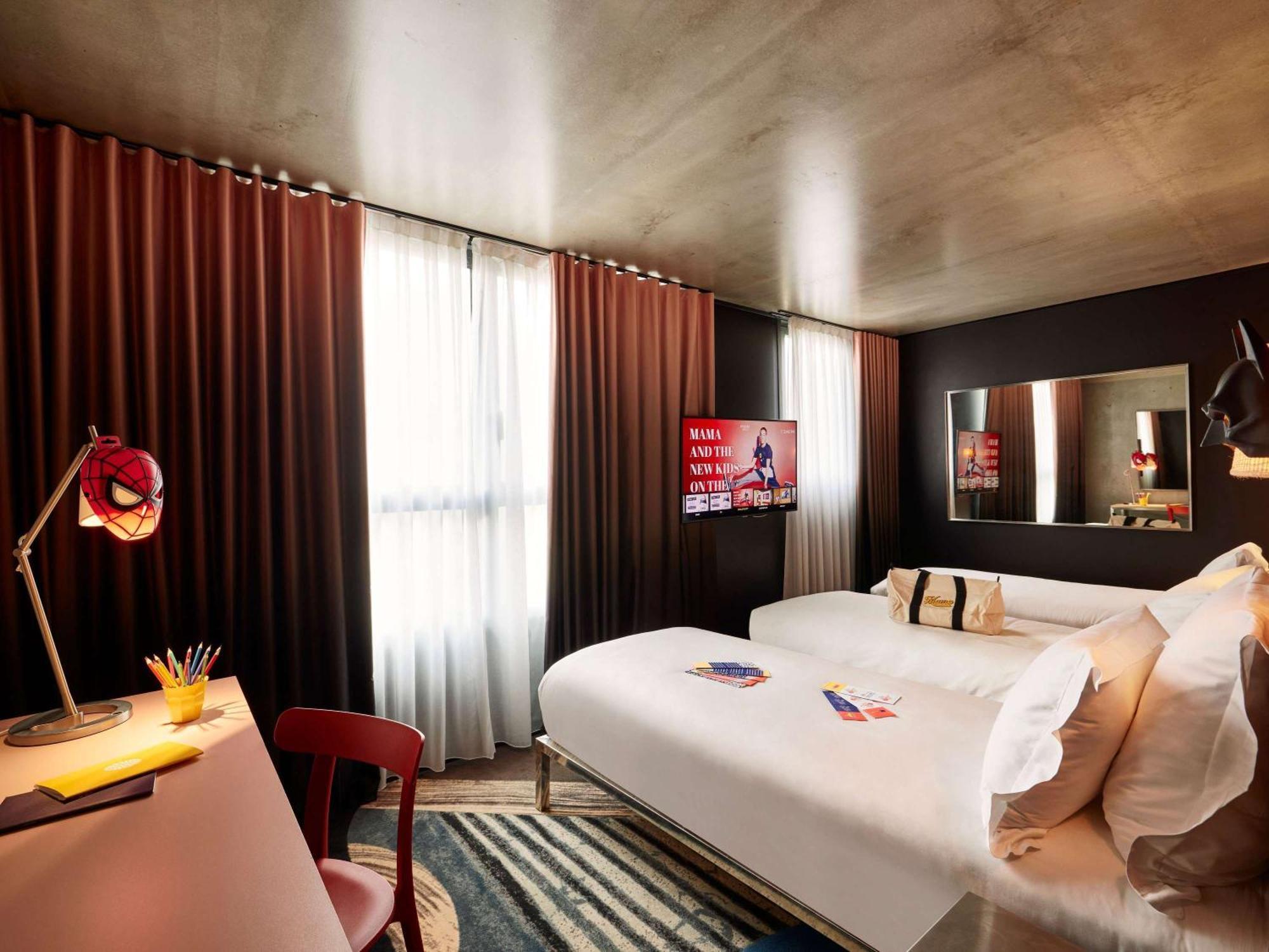 Mama Shelter Paris East Hotel Exterior foto